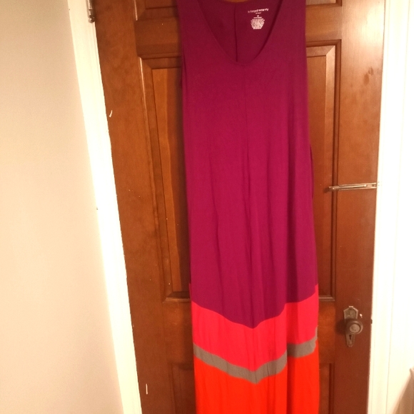 Target Liz Lange Colorblick Colorful Sleeveless Maxi Dress Size M - Picture 1 of 1